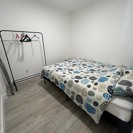 Maison Neuve A 5 Min De Paris, 2 Et 1 Canape-lit Holiday home *